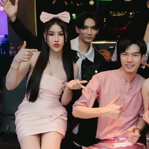 รูปในแกลเลอรีงานเลี้ยงวันเกิด